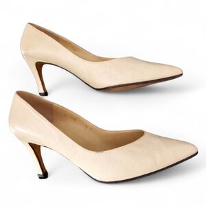 Vintage Chantal Italy Ivory Leather Pumps Classic Pointed Toe Heels Handcrafted